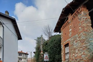 Chiusura in Frazione Priacco